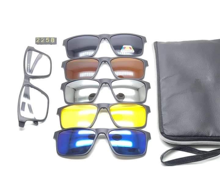 Sunglass model - 2258